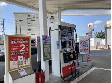 セルフ小牧北インターSS 学生やフリーターばかりではなく、シニア世代の方々も多数活躍中の職場です！
