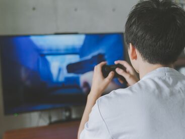 ★オシャレOK★
髪色/髪型自由!
ピアス/ヒゲ/ネイル可♪
パーカーの着用や、
カラコンの使用もOKです◎
※画像はイメージです