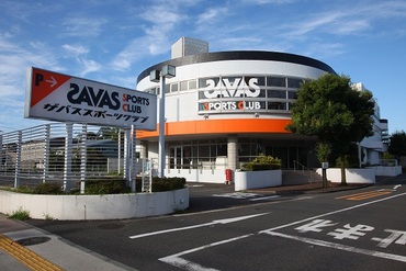 退勤後はジムで筋トレも可能♪
シフト関係なく、ジムは無料で使い放題です◎