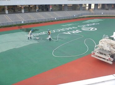 関興業株式会社 ※勤務地：中京競馬場 未経験からスタートされる方も歓迎◎
競馬場を支えるメンバーの一人として
貴重な経験ができますよ♪