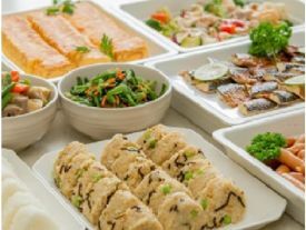 東横INN名古屋金山 幅広い年代のスタッフが活躍中！
早起きが得意で、笑顔で明るい対応ができればOK！
経験や年齢、資格も一切不問です★