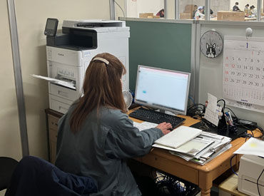 株式会社大森廻漕店 名古屋支店　勤務地：空見物流センター ★未経験歓迎★
補助作業をお任せ♪
イチから丁寧に教えるので
未経験の方も気軽に応募してください＊