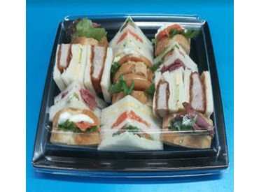 正社員登用制度あり！
長く安定して働きたい方にぴったり。
頑張りがしっかり評価される環境で
キャリアアップを目指せます◎