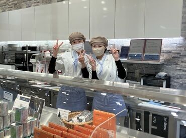 ドンクエディテ 北陸小矢部店 STAFF割引で美味しいパンが25%OFFで購入できます！
時給1100円＋明日の朝食もゲット！
うれしいオトクなポイントです★★