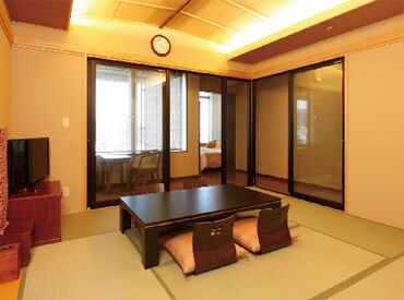 神戸ハーバーランド温泉　万葉倶楽部 ★土日祝は時給アップ★
夜勤の勤務もあるので、しっかり稼ぎたい方も◎
未経験の方OK！先輩スタッフがサポートします！