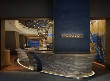 THE GRILL TORANOMON(ザ グリル トラノモン）/503a 東京の新しいシンボルとなるようなアップスケールなレストラン