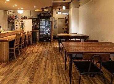 すっきりとした店内では毎月寿司や中華、
ジャズの生演奏のイベントも企画し開催中!