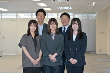 土日祝休み&定時帰宅など働く環境◎
日払い×高時給でしっかり稼げる!