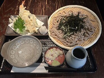 *★絶品お蕎麦とお酒が人気のお店★*
格安でまかないも食べられます♪
