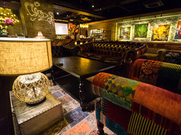 肉割烹 門 ＼NEW STAFF大募集！／
フリーターさん、学生さんが多数活躍中！
高校生や初バイトの方も大歓迎です。