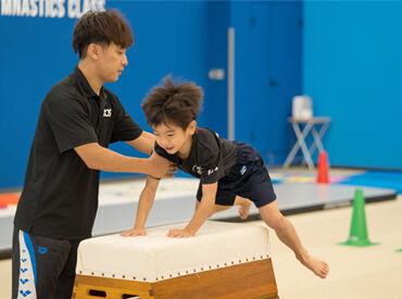 HOS体操教室新金岡校　体操コーチ　 実際に7キロ痩せたスタッフも！？
働きながら健康的な運動ができるレアバイトです★
一石二鳥の環境で働きませんか？