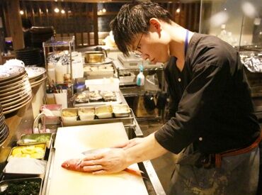 面接時の履歴書は不要！友達同士での応募もOK！
まずはお気軽にご応募くださいね♪