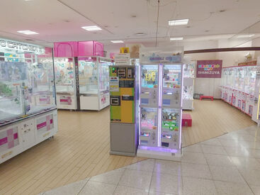 アミューズメントパークSHIMIZUYA高山店 11/22リフレッシュOPENしたばかり★
店内にはUFOキャッチャーを約20台設置！
10時～19時の間で1日4時間～OK◎
