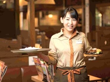 ステーキのどん 古市場店　※2526 昇給あり＆まかない200円♪
交通費全額支給で車やバイク通勤もOK★