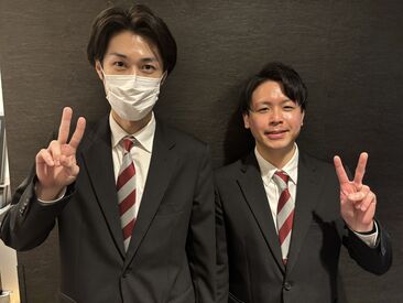 制服は『2種類』から選べる♪
水色かピンク好きな色のブラウス/シャツとスカーフ♪
オシャレも楽しみながら勤務できます◎