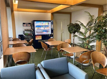 休憩コーナー（テナント共有）もありますよ！