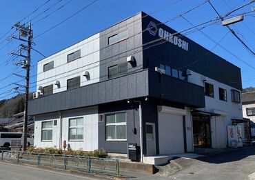 車・自転車通勤OK&無料駐車場あり!通勤ラクラクでストレスフリーに働けます♪