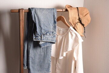 ファッション人材リンク株式会社【FJLFUKUOKA】 ★電話登録OK・最短15分★
1～2ヶ月の更新制のお仕事♪
シフト相談可能
即日勤務・フルタイム勤務ＯＫ
