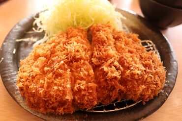 とんかつ大志 ※2025年3月オープン 夏に向けて探し中の方必見！ 
週2/1日3h～隙間バイトに…♪
お友達との応募も大歓迎です！
まずはお気軽にご応募ください！