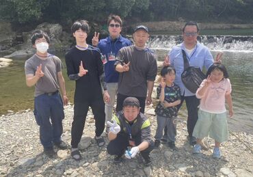 20～50代まで幅広く在籍♪
世代を超えて話しやすい風通しの良い職場で定着率も抜群です！