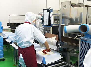 フレンズパン協業組合　常滑工場 安全・安心な製品を製造するために、
県内産米を使用した米飯を使用しています