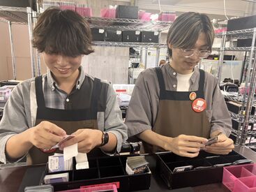 ☆★ 対戦スペースあり ★☆
対戦スペースもきれいになりました！
イベントも開催します！働きながら楽しめる♪