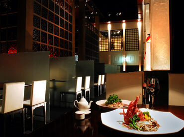 ラグジュアリーで落ち着いた雰囲気の中国料理専門店。
個室もあり、近隣企業様の会食や接待にも多くご利用いただいております◎