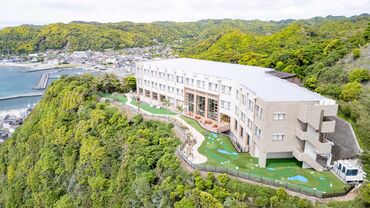 TJKリゾート 金谷城 施設管理の経験者大歓迎！
未経験の方も簡単な作業からお任せしていきます。
少しずつできることを増やしていけばOK★