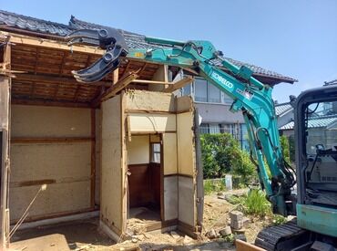 10～40代まで、幅広い年齢層のスタッフが活躍しています！
未経験の方はもちろん、同業から[転職希望]の方も大歓迎です。
