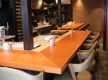 祇園　鳥寿々 祇園四条駅からスグ♪
＼カウンター12席のこじんまりとしたお店／
落ち着いて接客したい人にオススメ◎