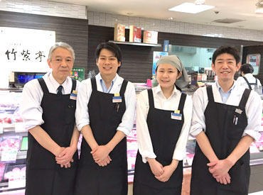 未経験・大学生も大歓迎!周りのSTAFFが丁寧に教えるので、安心してご応募ください♪