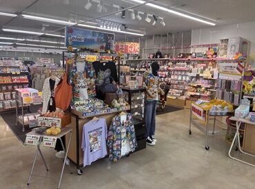 マスミヤ　赤江店 ★働きながら、今年の流行をチェック★
髪色・ネイル・ピアスが自由なので
あなたらしいスタイルで働いていただけます♪