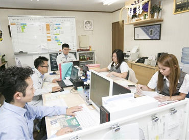働きやすさバツグン♪
子育て世代も活躍中のアットホームなオフィスで新しい一歩を★