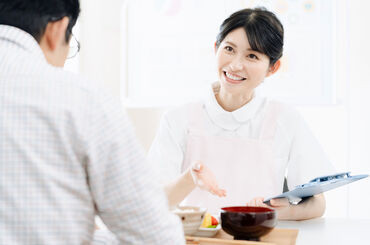 てきぱきとしたスタッフが多く、わからないこともすぐ聞ける温かい雰囲気♪
女性が多い職場で安心★
※イメージ画像