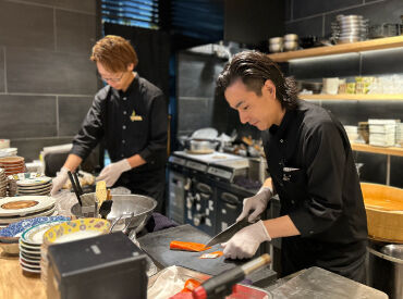小さなお店ですが“味”は本物。
本格的な料理をご提供しているため
料理スキルも身に付きます♪
ガクチカ作りにも◎