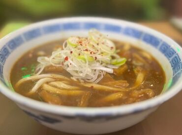 アルバイトデビューも大歓迎☆彡ウレシイまかない付き♪
店長や先輩スタッフが優しく丁寧に教えていきます！