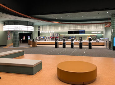 MOVIX宇都宮 お客様の"楽しい映画体験"のお手伝い！
大きなスクリーンや音響設備で味わう迫力、ワクワクドキドキは映画館ならでは♪