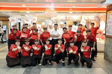 ≪友達同士での応募もOK≫
「1人じゃ不安…」
「友達と一緒なら思い出作りにもなりそう」
など、ぜひ一緒に始めてみては♪