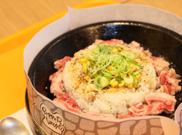 バイトのきっかけは*賄いが食べたい！*というstaffも多数☆
「ペッパーライスが好き！」そんな方も歓迎