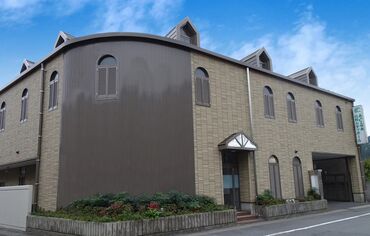 40代、50代でスタートされる方も多数！
20代～50代と幅広く活躍できるお仕事です◎