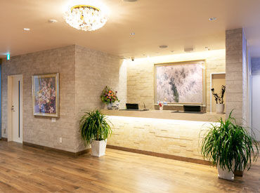 さくらしまなみホテル尾道駅前 実は、先輩スタッフのほとんどが
未経験からスタートです♪
「初めてで不安…」
その気持ちがわかるから、優しく教えてくれる◎