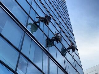 ◆今の仕事と掛け持ちで収入を増やしたい方
◆高時給でガッツリ安定して稼ぎたい方
⇒こんな方はぜひ気軽にご応募ください♪