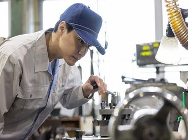 株式会社フジワーク 北大阪事業所 [勤務地：京都府乙訓大山崎町] 「大丈夫？」「困ったことはない？」と
声を掛け合いながら業務を進めています◎
チームワーク抜群♪
※画像はイメージです