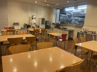 女子学生マンション(寮)内レストランでのお仕事♪
安定した客層だから、「接客はちょっと怖い…」という方にもおすすめ！