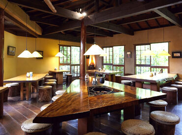 九つ井（ここのついど）　本店 夜は学生さんがメイン！
授業などと両立しながら無理なく働けます♪
シフトの融通もきくので働きやすい◎