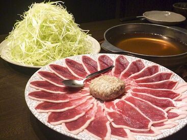 こだわりの鳥を使ったおいしいまかないあり♪
その日の食材などに応じていろいろな料理が食べられるんです★