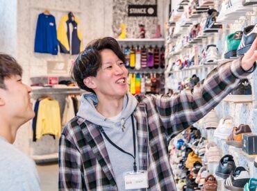 CNS宮崎店 【747】 シューズやウェア、アウトドアアイテムなど、
お客さまの商品選びをサポートする中で、
自分の経験や知識が役に立つかも(^^♪