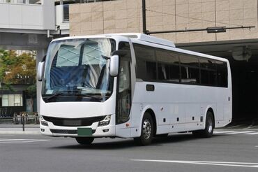 おかかえ運転手株式会社／上北町エリア 大型バス送迎のお仕事！
20～60代活躍中♪
高月給39万円以上で安定収入◎