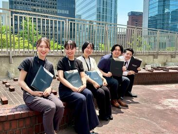 【20~30代スタッフ活躍中☆】
困ったことがあっても相談しやすい♪
安心できる“仲間”だって沢山できますよ