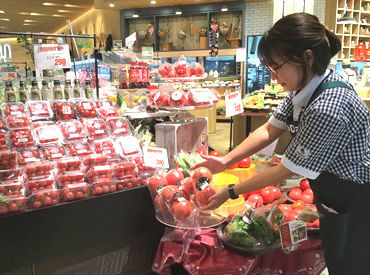 スタッフ同士のフォローばっちり★
はじめての方も、明るい職場で安心して働けます♪